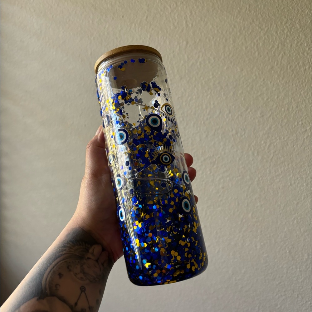 20 oz glass cup bundle (snow globes )